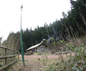 weather_station.JPG (72877 bytes)